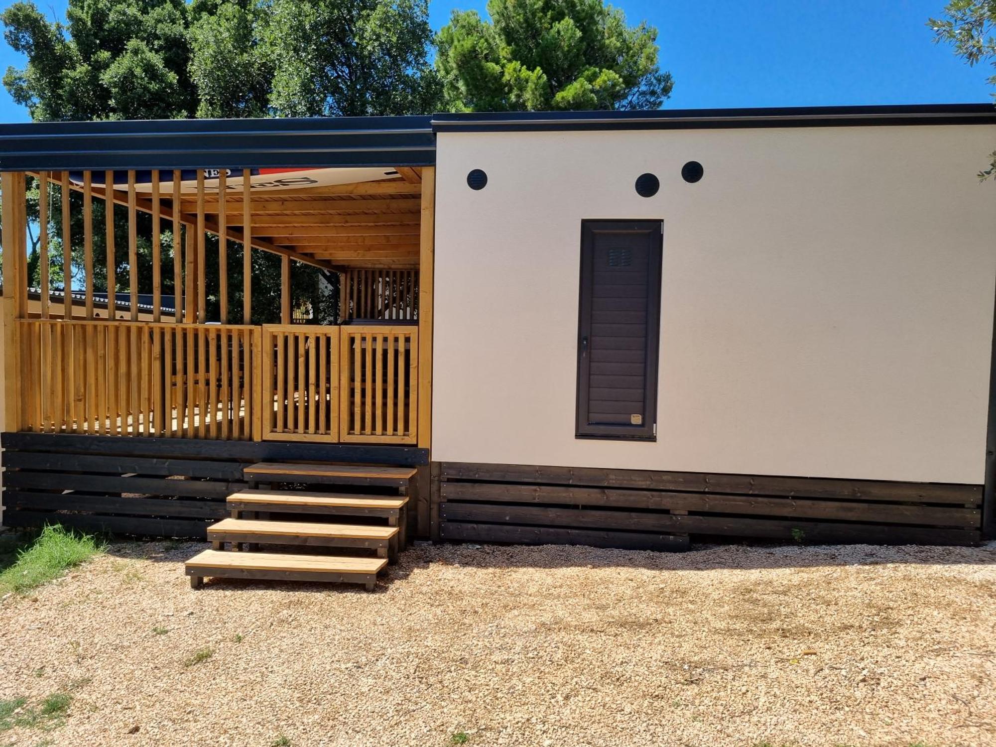 Memita Mobile Homes, *